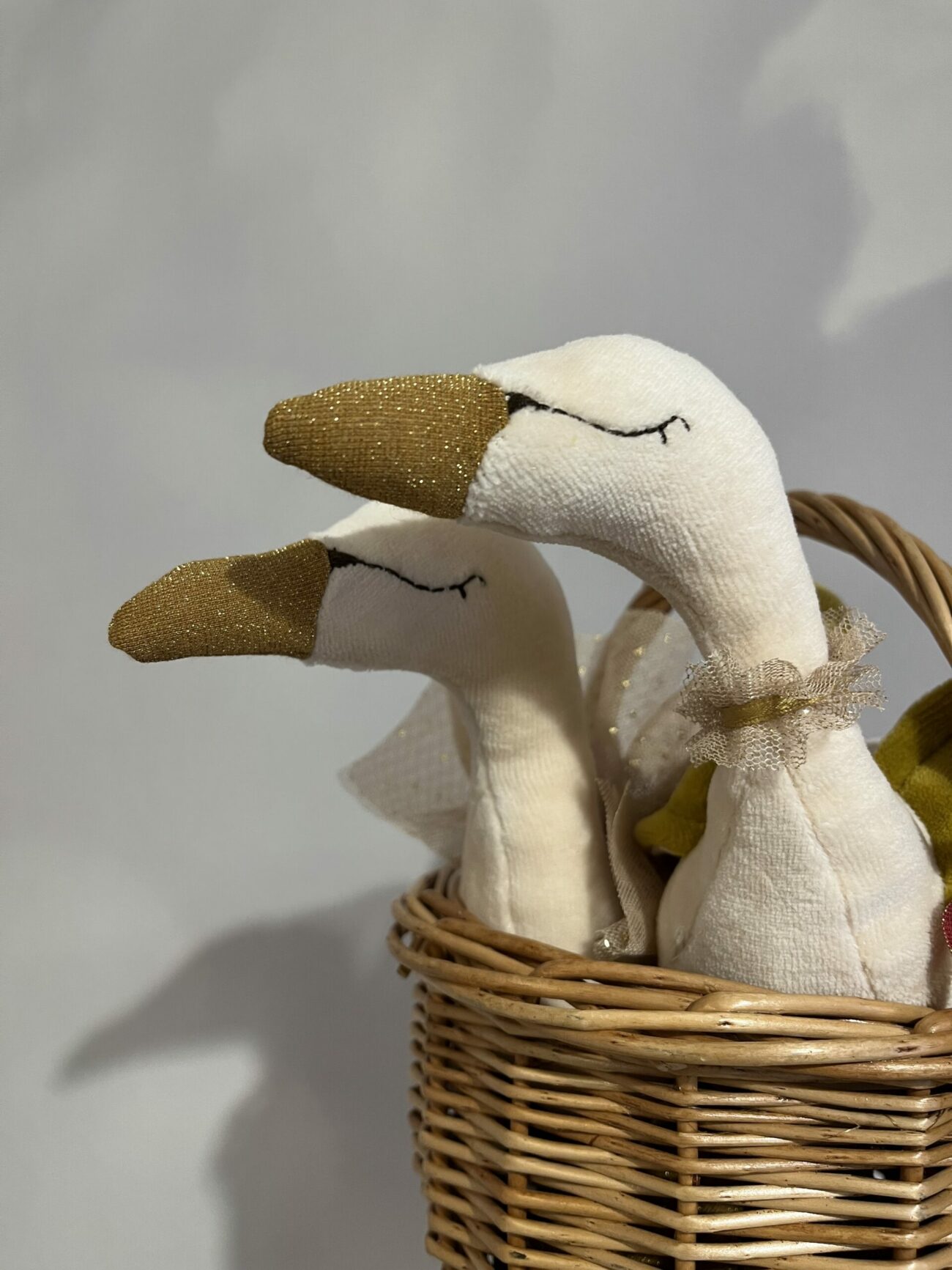 Hochet cygne Moulin Roty – Image 2