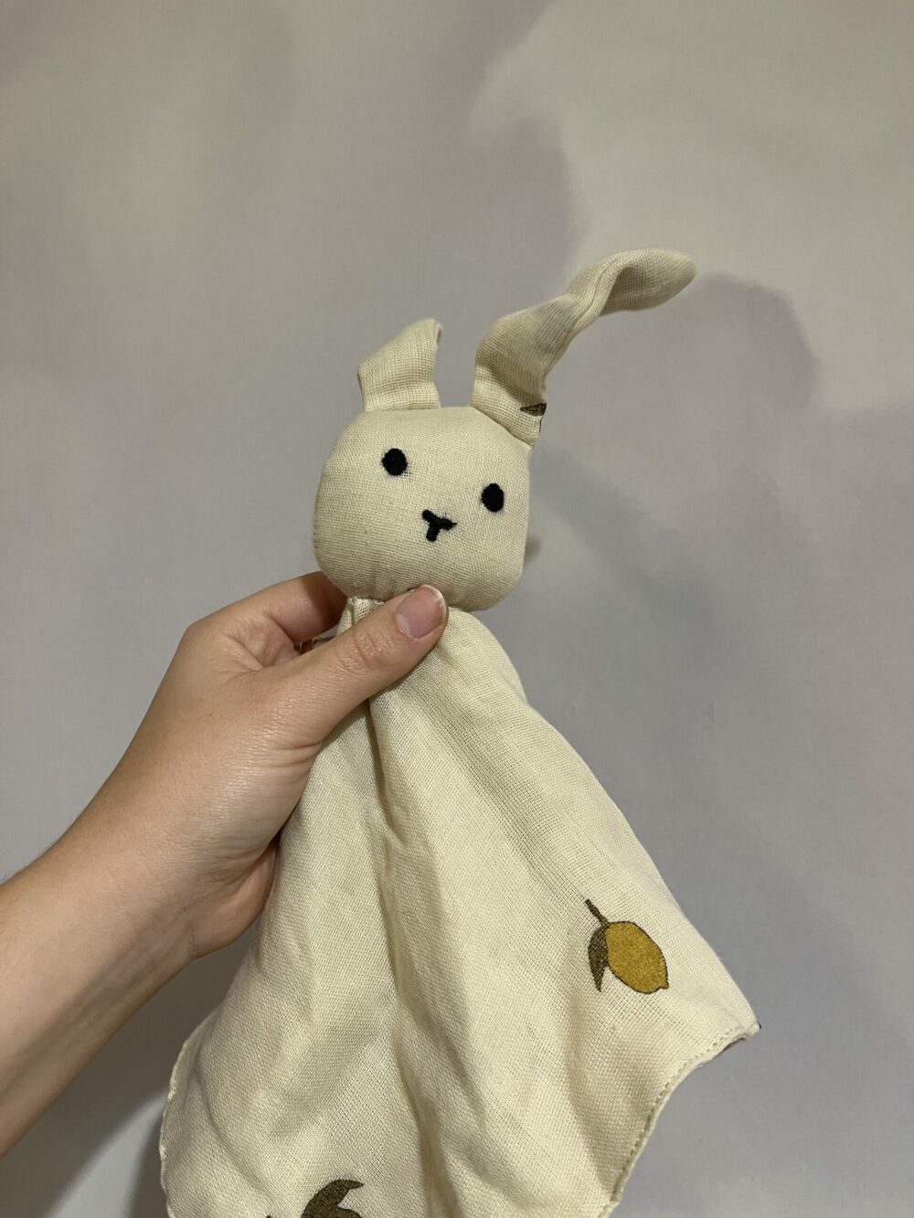 Doudou lapin en gaze de coton