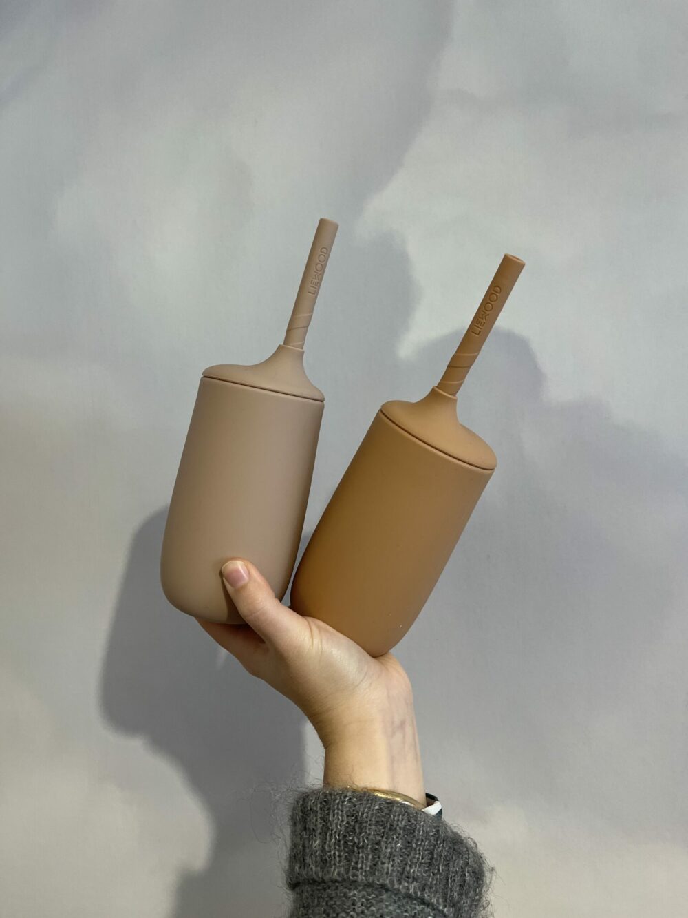 Lot 2 gobelets en silicone à paille