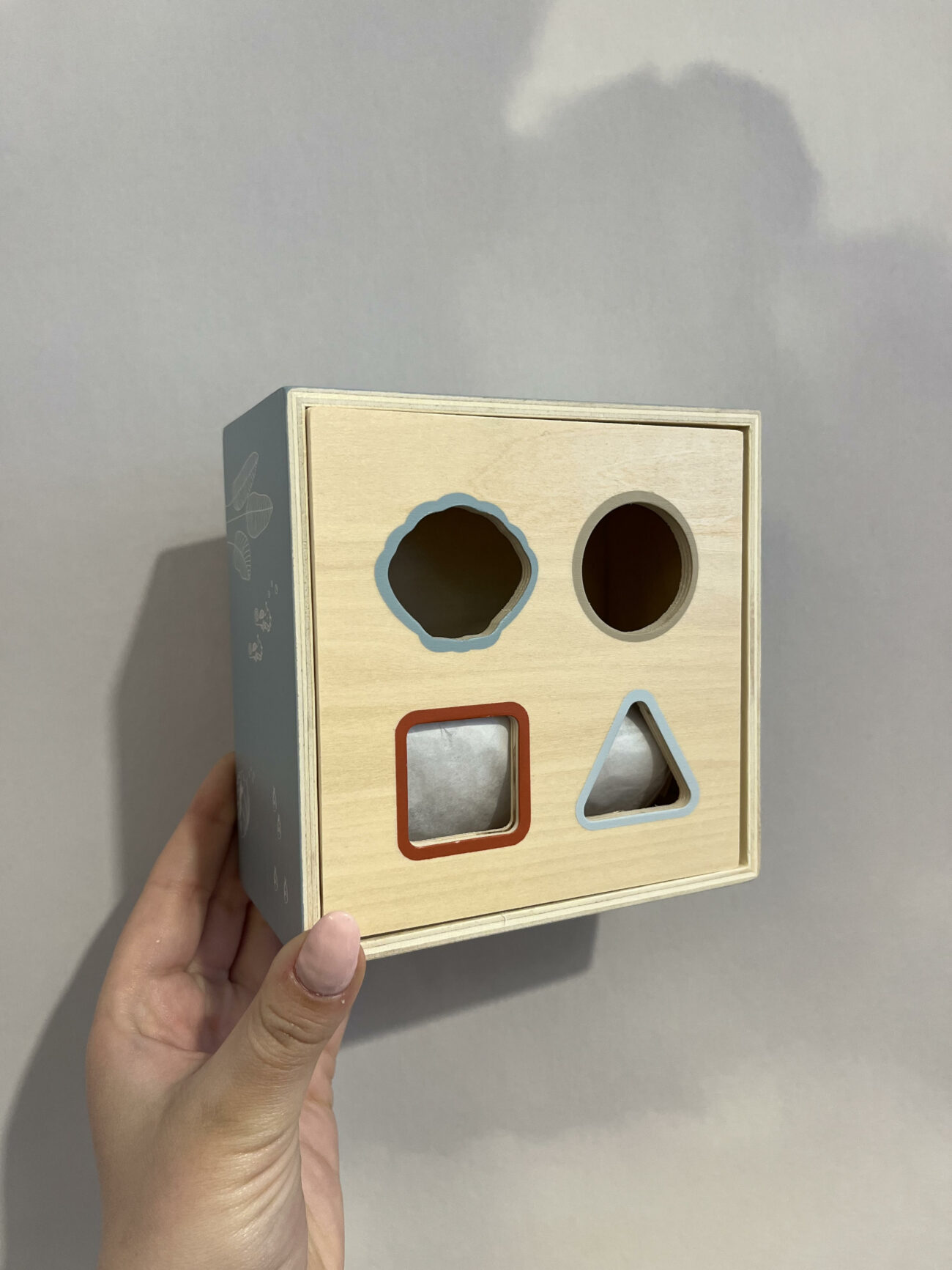 Boîte à formes en bois