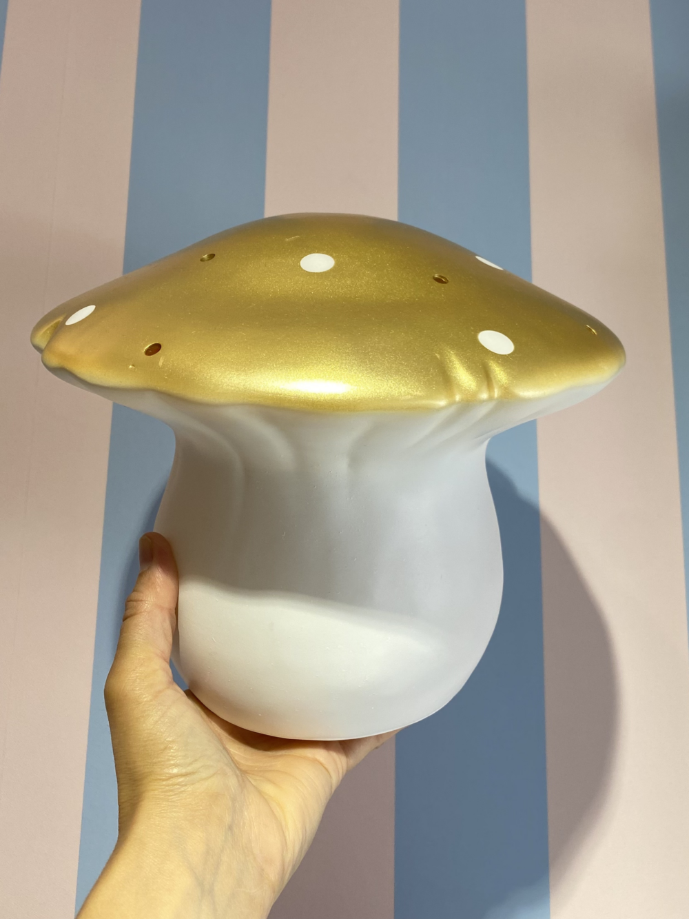 Grande lampe champignon doré