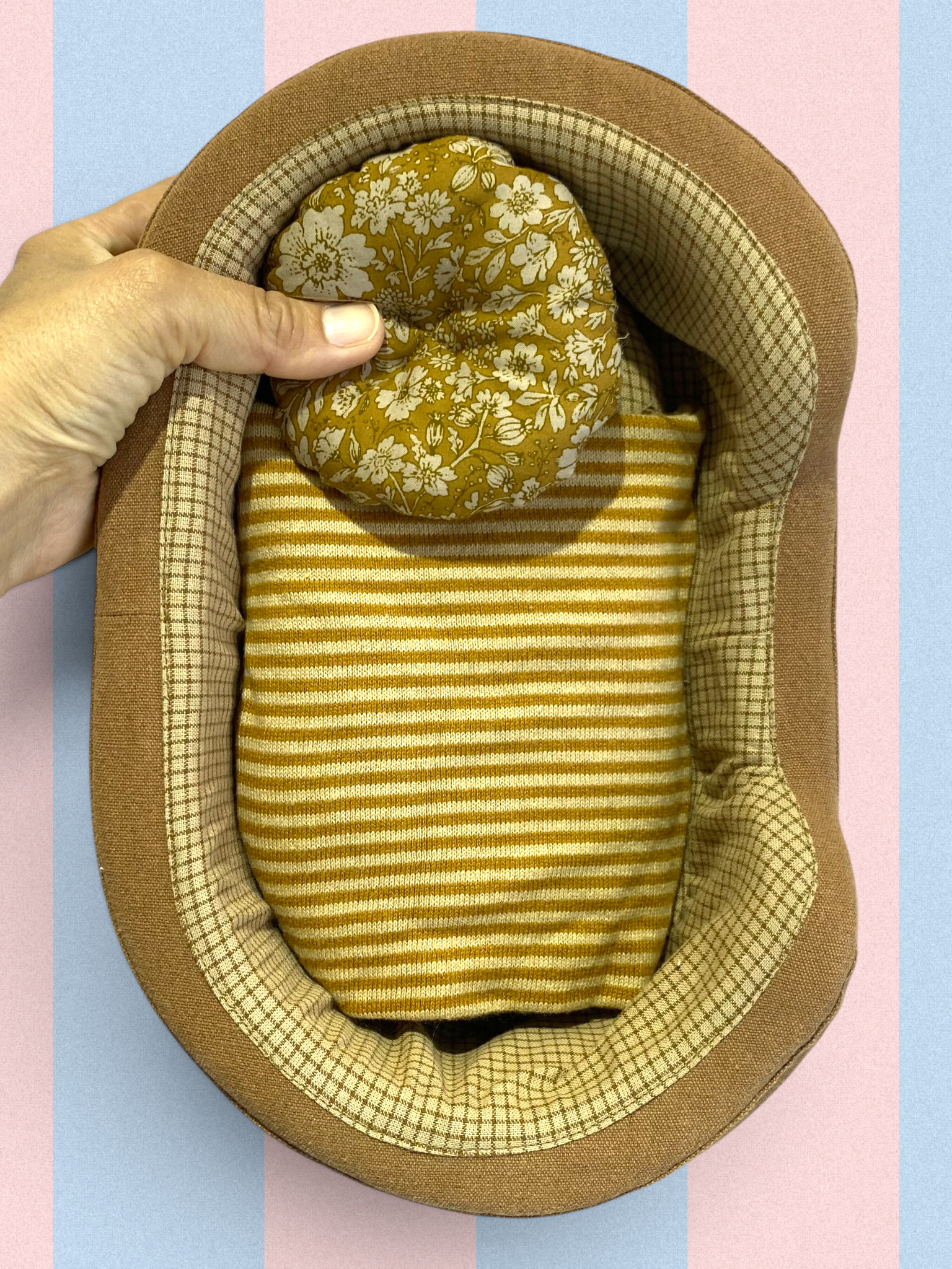 Panier douillet pour peluche